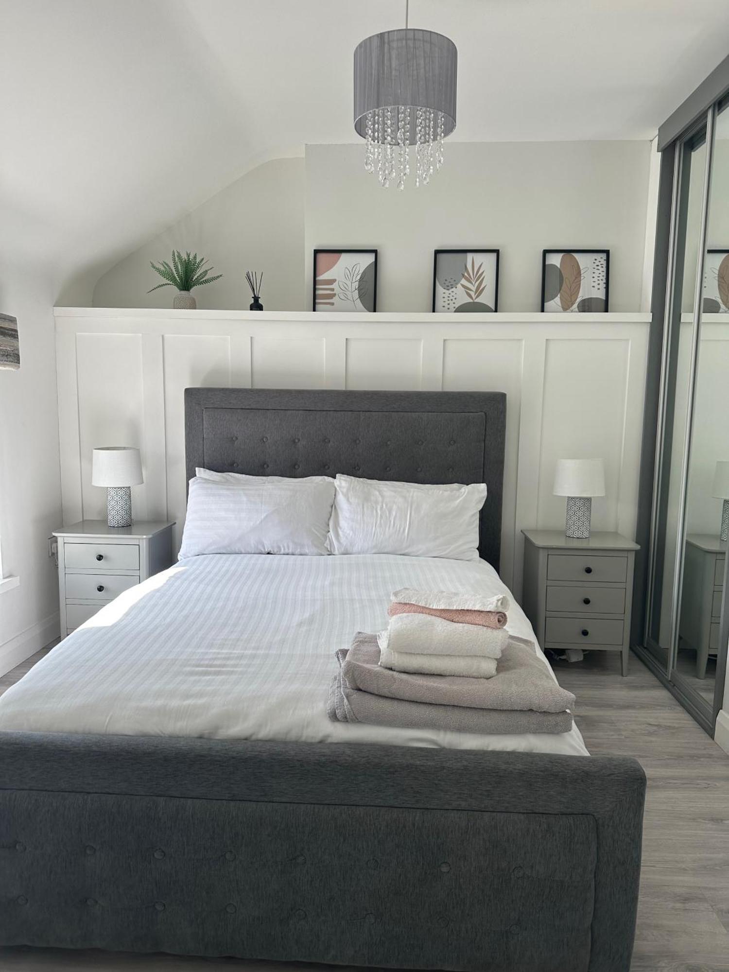 Westland Suites - Stylish, Modern, Elegant, Central Apartments A 伦敦德里 外观 照片
